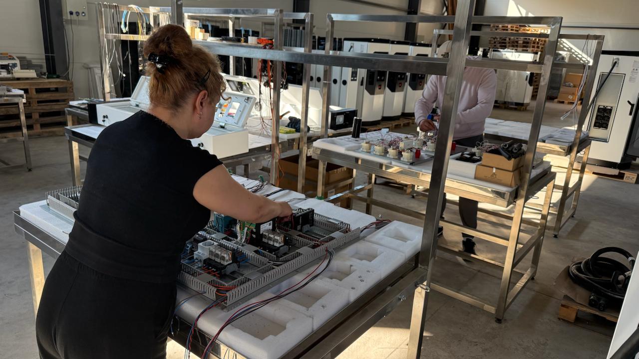 Tablouri electrice — Simona Stefan